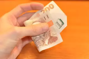 44 Eur To Czk